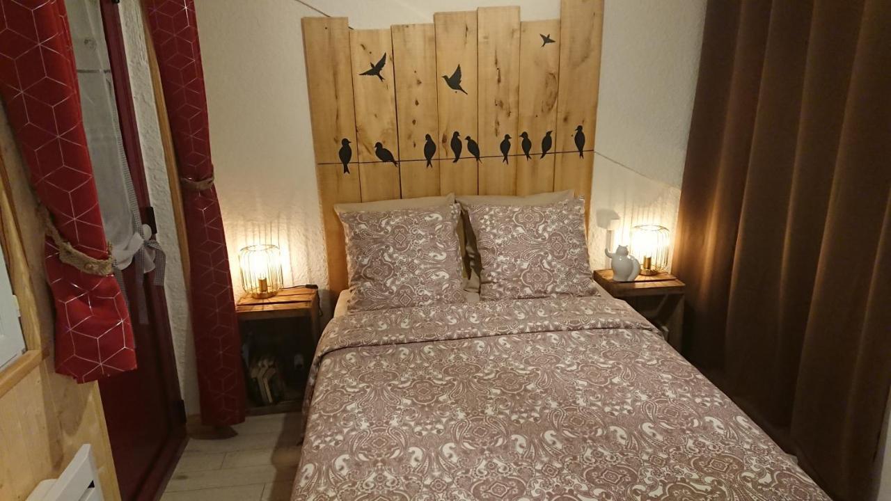 Gite Tout Confort 4 Personnes Besse-et-Saint-Anastaise Exterior photo